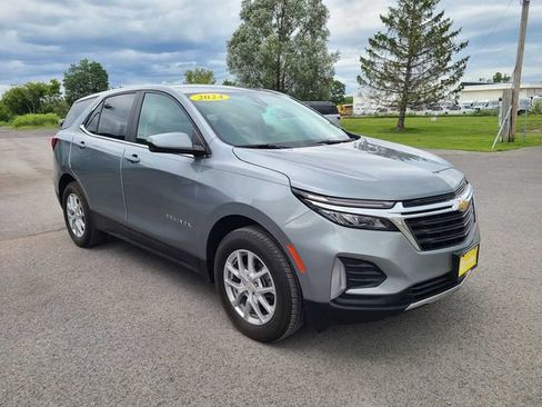 Used 2024 Chevrolet Equinox LT AWD/4WD image 4