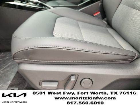 New 2026 Kia Niro Wind FWD image 17