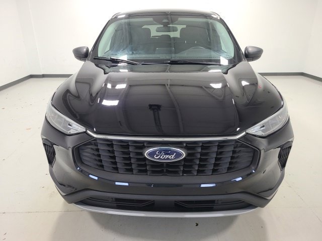 Used 2023 Ford Escape Active AWD/4WD image 2