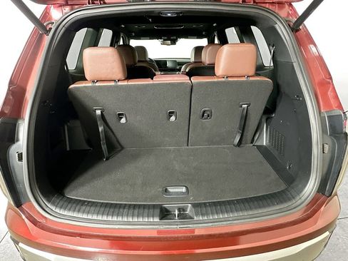 Certified 2024 Kia Telluride EX w/ EX Captain's Chair Package AWD/4WD image 35