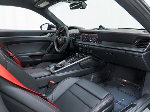 New 2026 Porsche 911 Carrera 4S image 27
