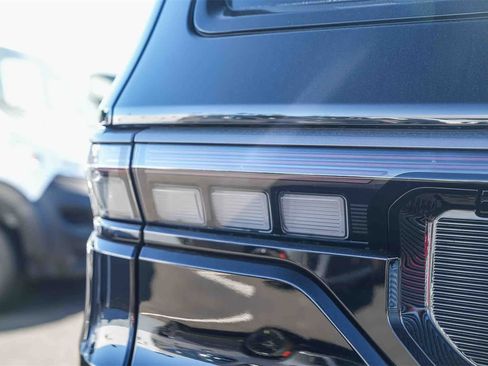 New 2026 Jeep Grand Wagoneer L Limited image 7