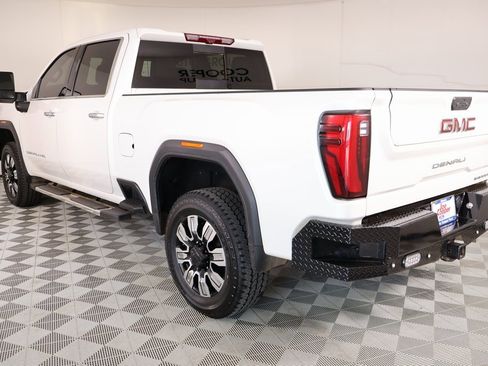 Used 2024 GMC Sierra 2500 Denali w/ Denali Reserve Package image 25
