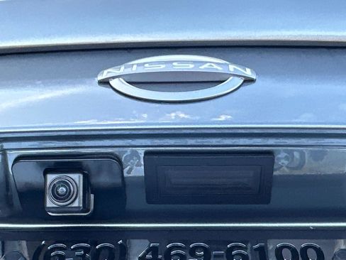 New 2025 Nissan Versa SR w/ Trunk Package image 16