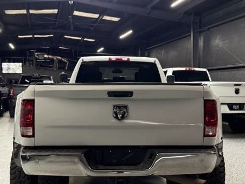 Used 2017 RAM 3500 Tradesman w/ Chrome Appearance Group AWD/4WD image 4