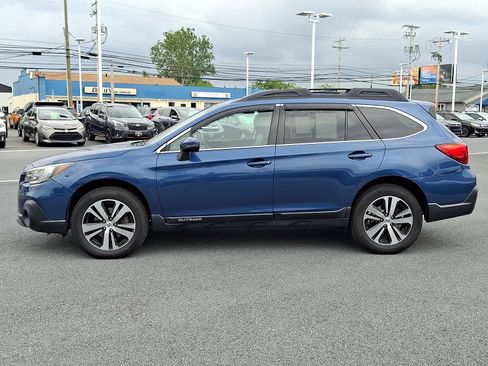 Used 2019 Subaru Outback 2.5i Limited AWD/4WD image 8