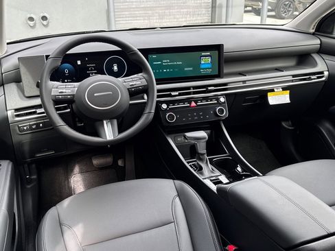 New 2026 Hyundai Tucson SEL image 2