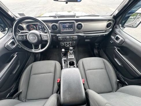 Used 2021 Jeep Wrangler Unlimited Sport AWD/4WD image 31