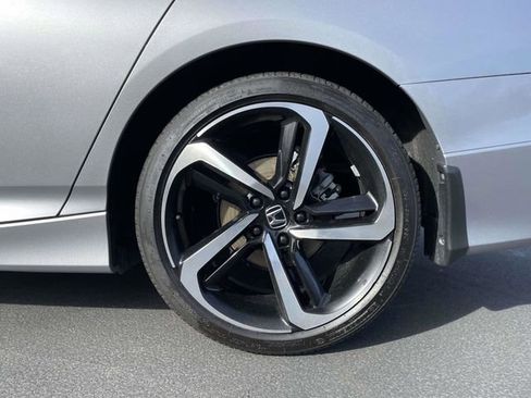 Used 2022 Honda Accord Sport image 9