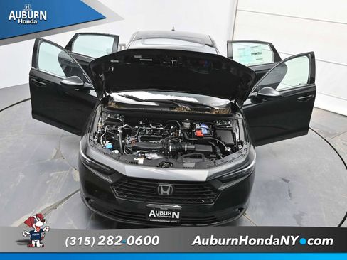 New 2025 Honda Accord SE image 32