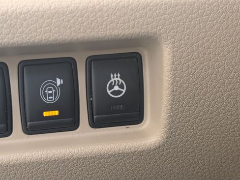 Used 2015 Nissan Altima 3.5 SL FWD image 35