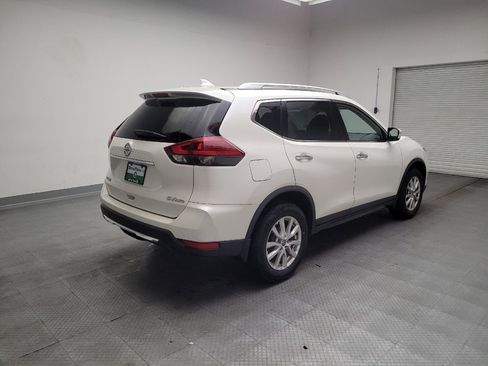 Used 2019 Nissan Rogue SV AWD/4WD image 9