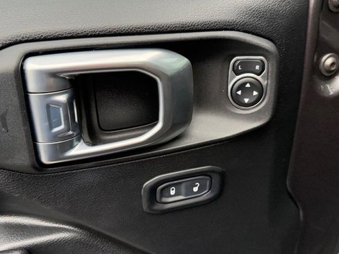 Used 2021 Jeep Wrangler Unlimited Sport image 15