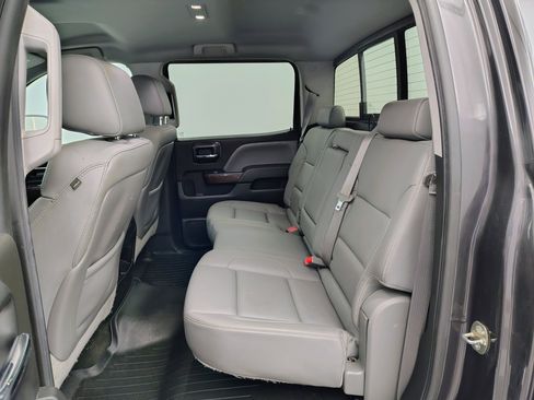 Used 2015 GMC Sierra 1500 SLT w/ SLT Preferred Package AWD/4WD image 17