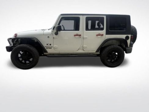 Used 2009 Jeep Wrangler Unlimited X AWD/4WD image 9