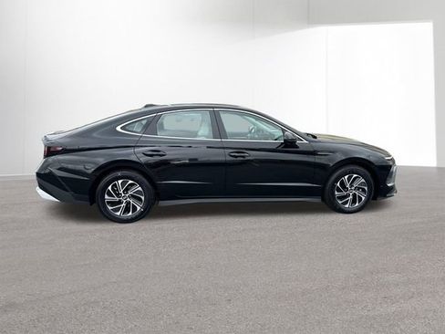 New 2026 Hyundai Sonata Blue FWD image 39