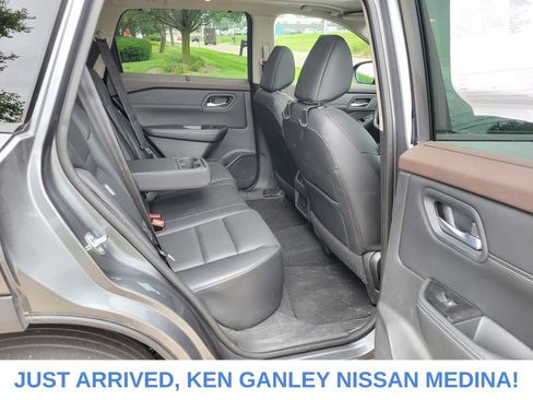 Certified 2023 Nissan Rogue SV w/ SV Premium B Package AWD/4WD image 19