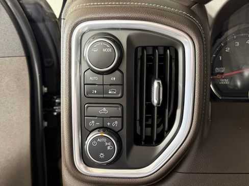 Used 2021 Chevrolet Silverado 1500 LT w/ Convenience Package II AWD/4WD image 27