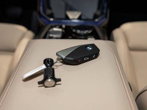 Used 2026 BMW X3 xDrive30 w/ Convenience Package image 41