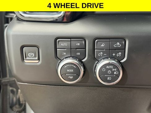 Used 2024 GMC Sierra 2500 Denali Ultimate w/ Max Trailering Package AWD/4WD image 2