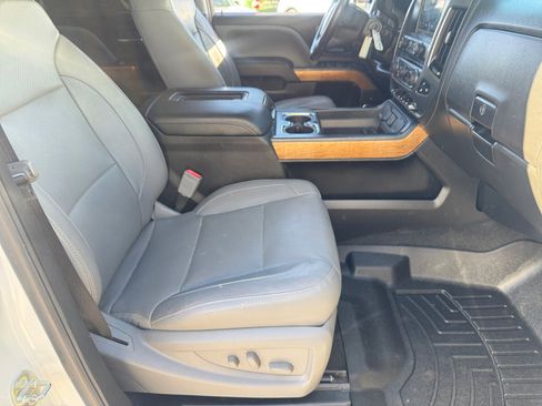 Used 2018 Chevrolet Silverado 2500 LTZ w/ Duramax Plus Package image 19