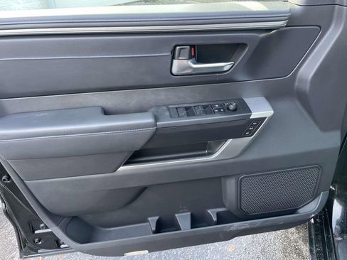 Used 2025 Toyota Tundra Platinum image 27