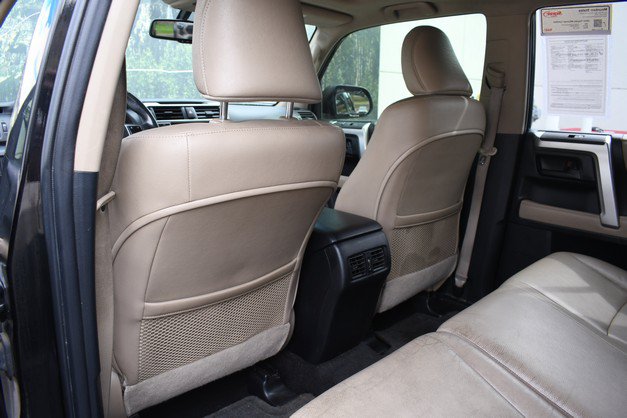 Used 2010 Toyota 4Runner Limited AWD/4WD image 22