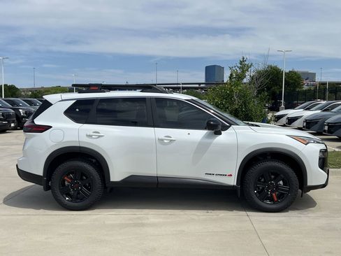 New 2026 Nissan Rogue SV AWD/4WD image 3