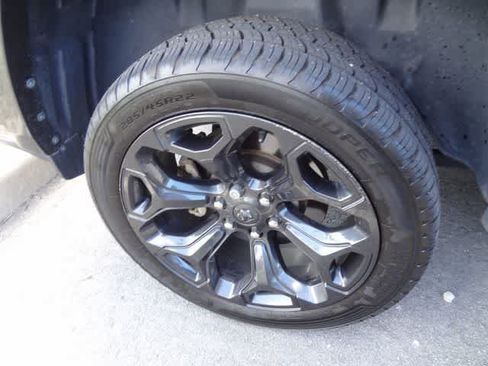 Used 2022 RAM 1500 Limited AWD/4WD image 19