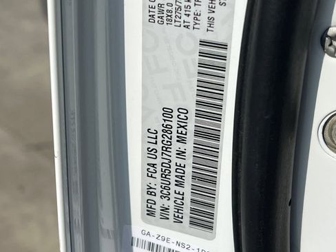 Used 2024 RAM 2500 Big Horn image 29