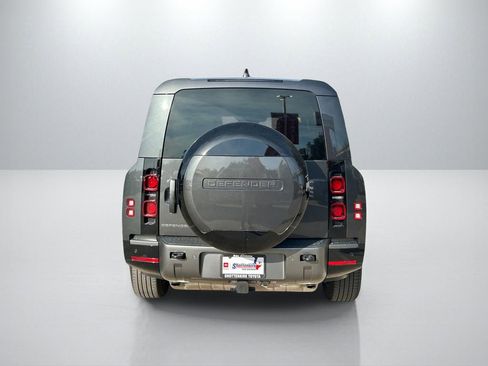 Used 2024 Land Rover Defender 130 Outbound image 6