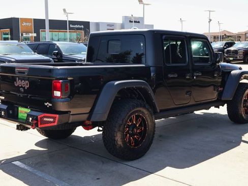 Used 2022 Jeep Gladiator Rubicon w/ Trailer Tow Package AWD/4WD image 6