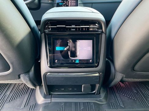 Certified 2025 Cadillac Escalade IQ Sport 2 w/ LPO, ONYX Package AWD/4WD image 32