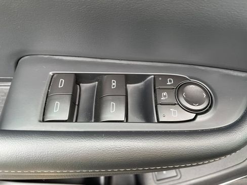 Used 2026 Buick Enclave Preferred FWD image 13