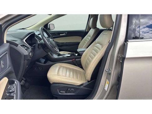 Used 2017 Ford Edge SEL w/ Equipment Group 201A AWD/4WD image 10