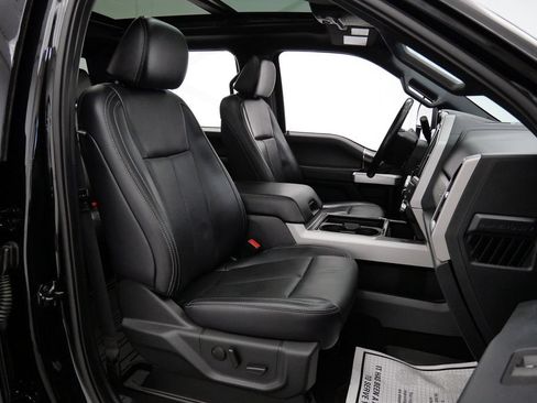 Used 2022 Ford F250 Lariat w/ Black Appearance Package AWD/4WD image 17