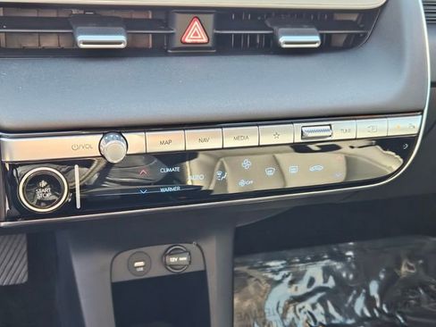 Certified 2023 Hyundai Ioniq 5 SEL w/ Cargo Package image 22