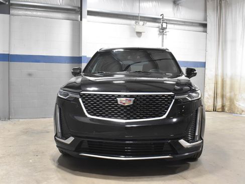 Certified 2024 Cadillac XT6 Premium Luxury FWD image 32