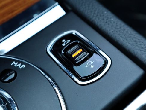 Used 2011 Rolls-Royce Ghost RWD image 54