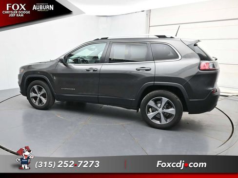 Used 2019 Jeep Cherokee Limited AWD/4WD image 18
