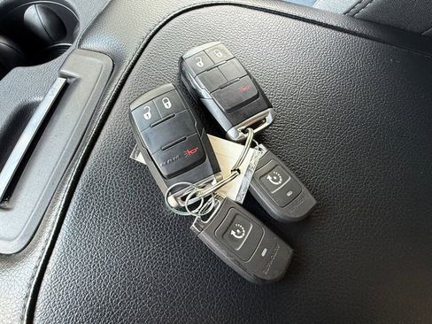 Used 2024 RAM 3500 Big Horn image 29