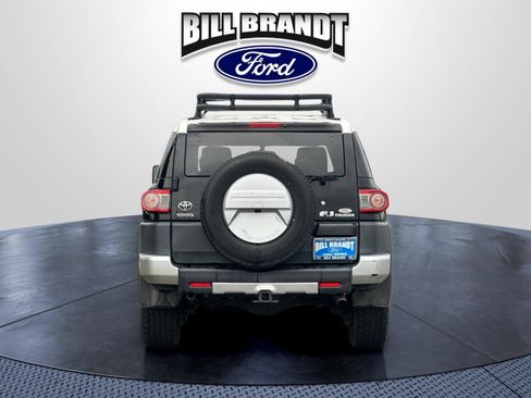 Used 2012 Toyota FJ Cruiser 4WD w/ Convenience Pkg image 4