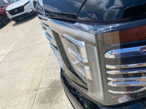 Used 2024 GMC Sierra 1500 Denali AWD/4WD image 30