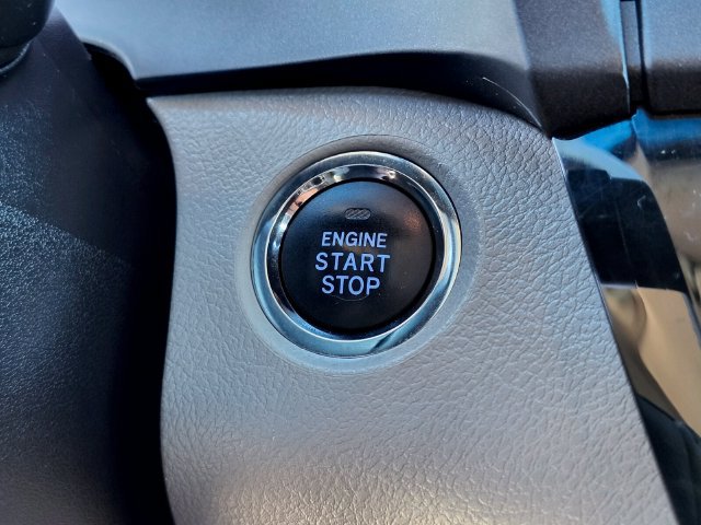 Used 2017 Toyota Sienna XLE Premium w/ Outdoor Package AWD/4WD image 26