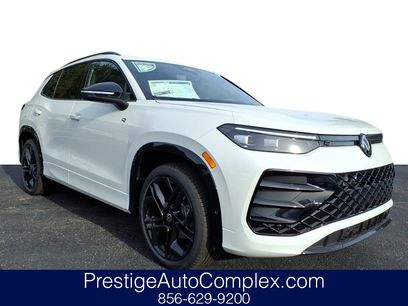 New 2025 Volkswagen Tiguan SE R-Line