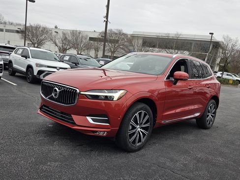 Used 2021 Volvo XC60 T5 Inscription w/ Advanced Package image 1