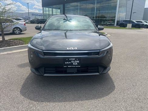 Used 2025 Kia K4 EX FWD image 2
