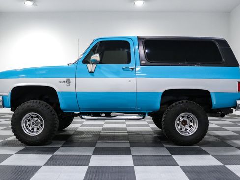 Used 1990 Chevrolet Blazer image 4