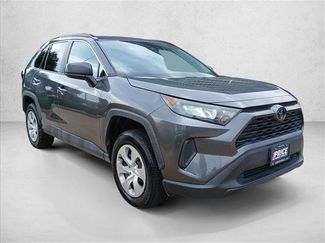 Used 2021 Toyota RAV4 LE FWD video 3