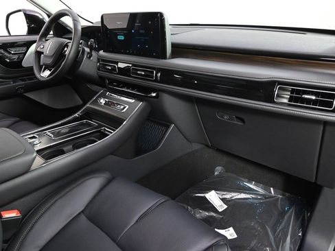 New 2026 Lincoln Aviator Reserve image 15